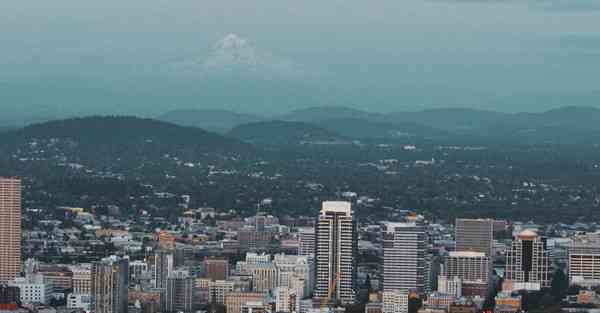 2020年农历六月初二大暑出生的男孩五行缺水起名